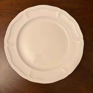 Brick Oven Stoneware Chippendale White 12” Platter / Chop Plate